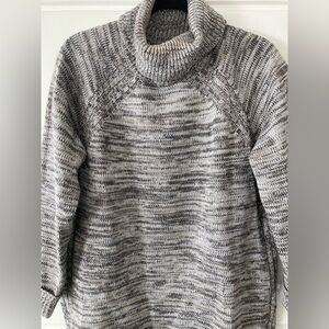 Carolyn Taylor Heathered Cowelneck Sweater. Size L